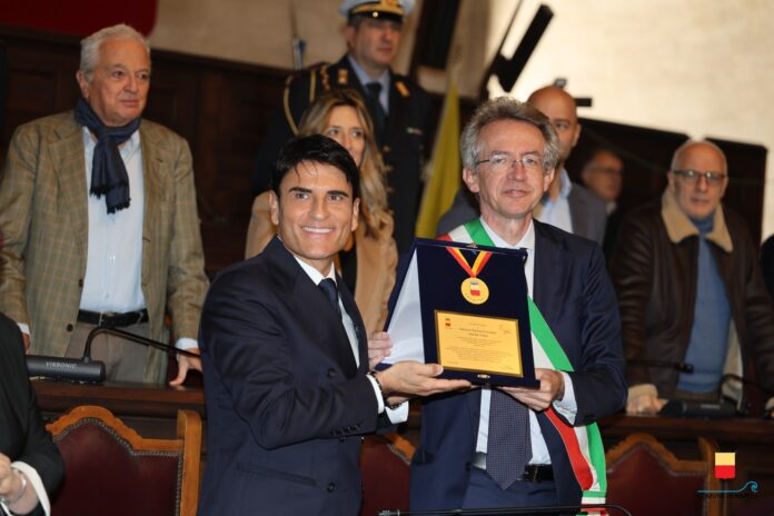 Sal Da Vinci Manfredi