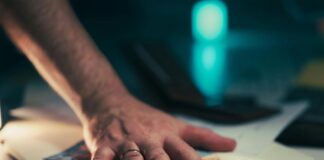 Banconote su un tavolo