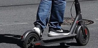 Sorrento, ruba un monopattino e tenta la fuga: arrestato 31enne