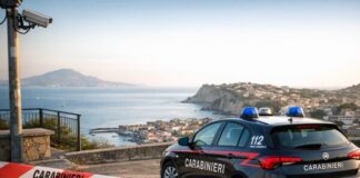 Monte di Procida–Bacoli, fuga dai carabinieri: arrestati quattro uomini, uno era latitante