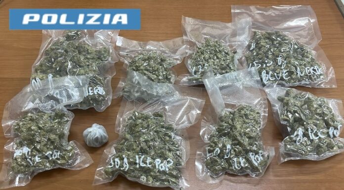Napoli, Quartieri Spagnoli: sorpreso con la droga, arrestato 23enne dalla Polizia
