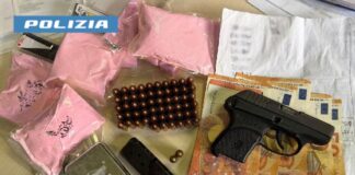 Barra: droga e pistola nascosta in casa, arrestato 20enne