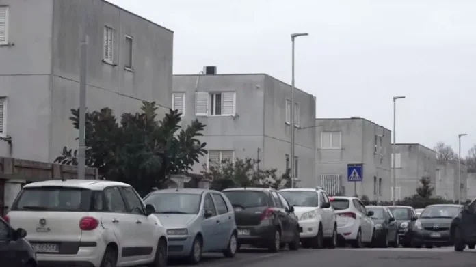 Furto nel cantiere delle case popolari a Pozzuoli Monteruscello: arrestati due uomini dai carabinieri