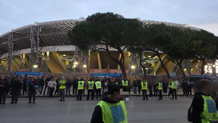 Napoli, controlli dei Carabinieri durante Napoli–Torino: un arresto e tre denunce Napoli, controlli dei Carabinieri durante Napoli–Torino: un arresto e tre denunce